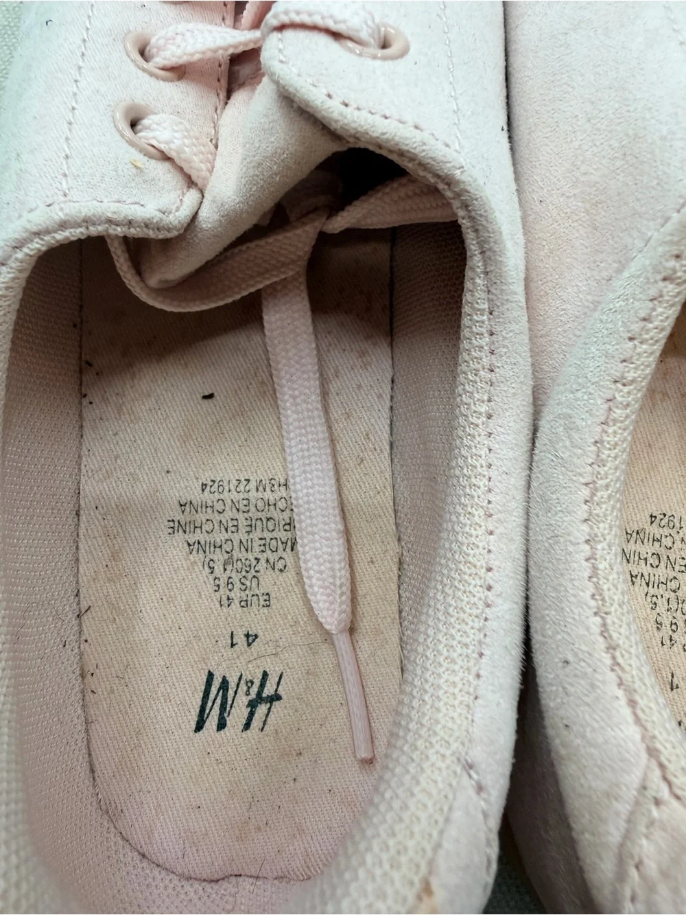 H&M Women's Light Pink Canvas Lace-Up Sneakers